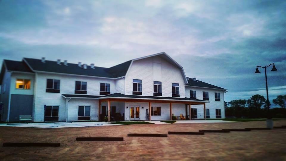 Lakes Inn At Dunvilla Zewnętrze zdjęcie